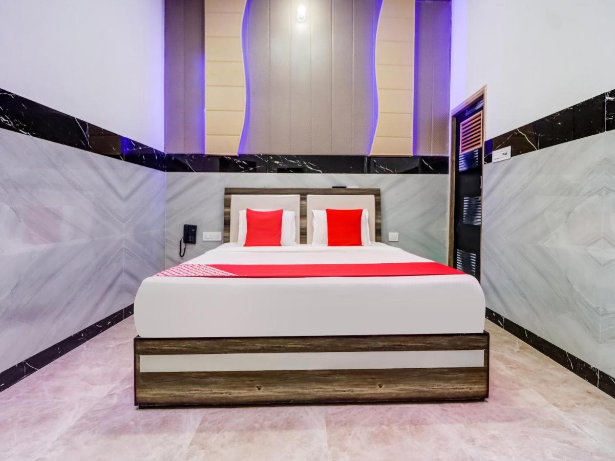 Oyo Flagship 83121 Hotel Rose Vip Saharanpur Exteriör bild