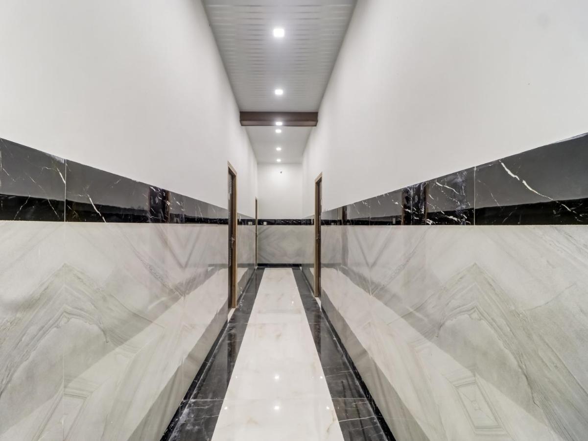 Oyo Flagship 83121 Hotel Rose Vip Saharanpur Exteriör bild